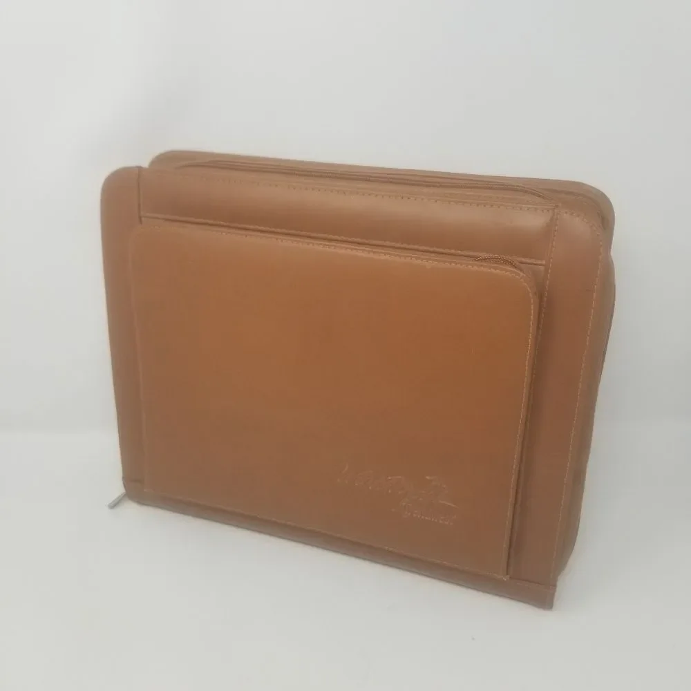 Worldmark By Trendwest Camel Brown Faux Leather Binder Portfolio Laptop Case